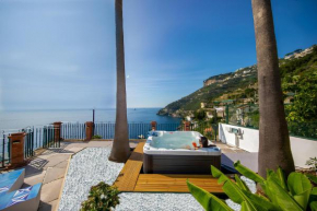 Villa Dorotea in the Amalfi Coast with Seaview Jacuzzi, Sauna & HomeGym - near Ravello